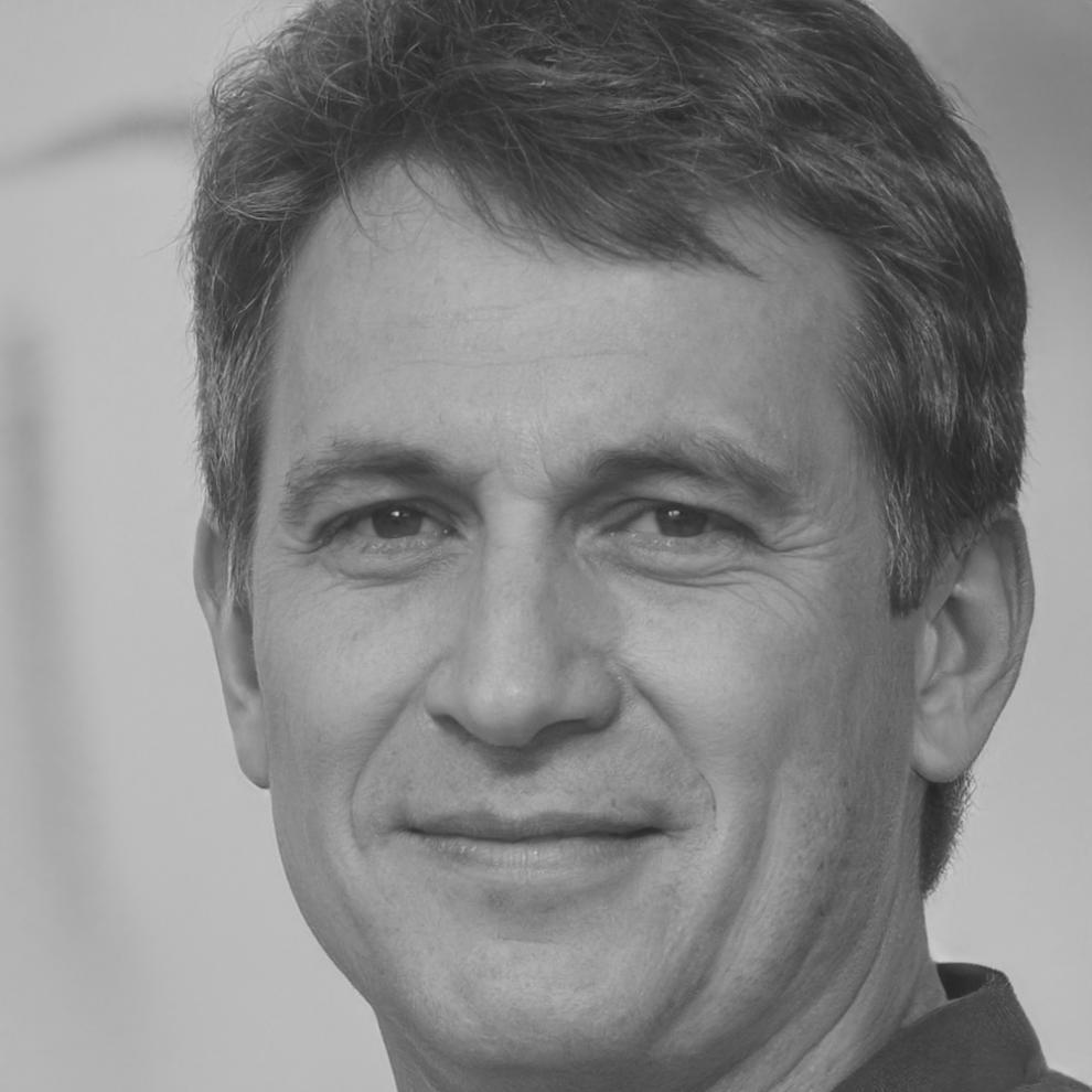 Roberto Fernández, experto en inversiones